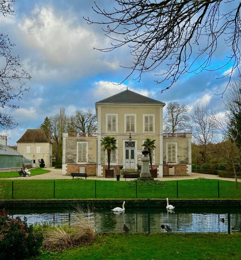 La Voulzie Appartement - Proche Centre Avec Parking Prive Provins Exterior foto